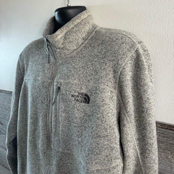 The North Face Men's Medium Grey Heather Sweater Fleece Size XL (M1) - Picture 3 of 10